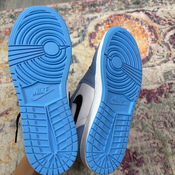 Nike Jordan 1 Retro High OG University Blue - Picture 7 of 9